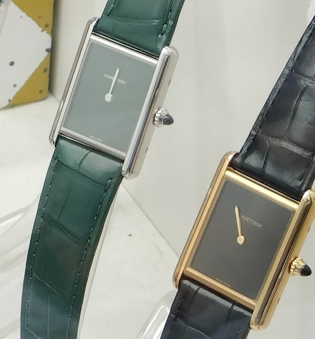 Cartier — Tank Must
